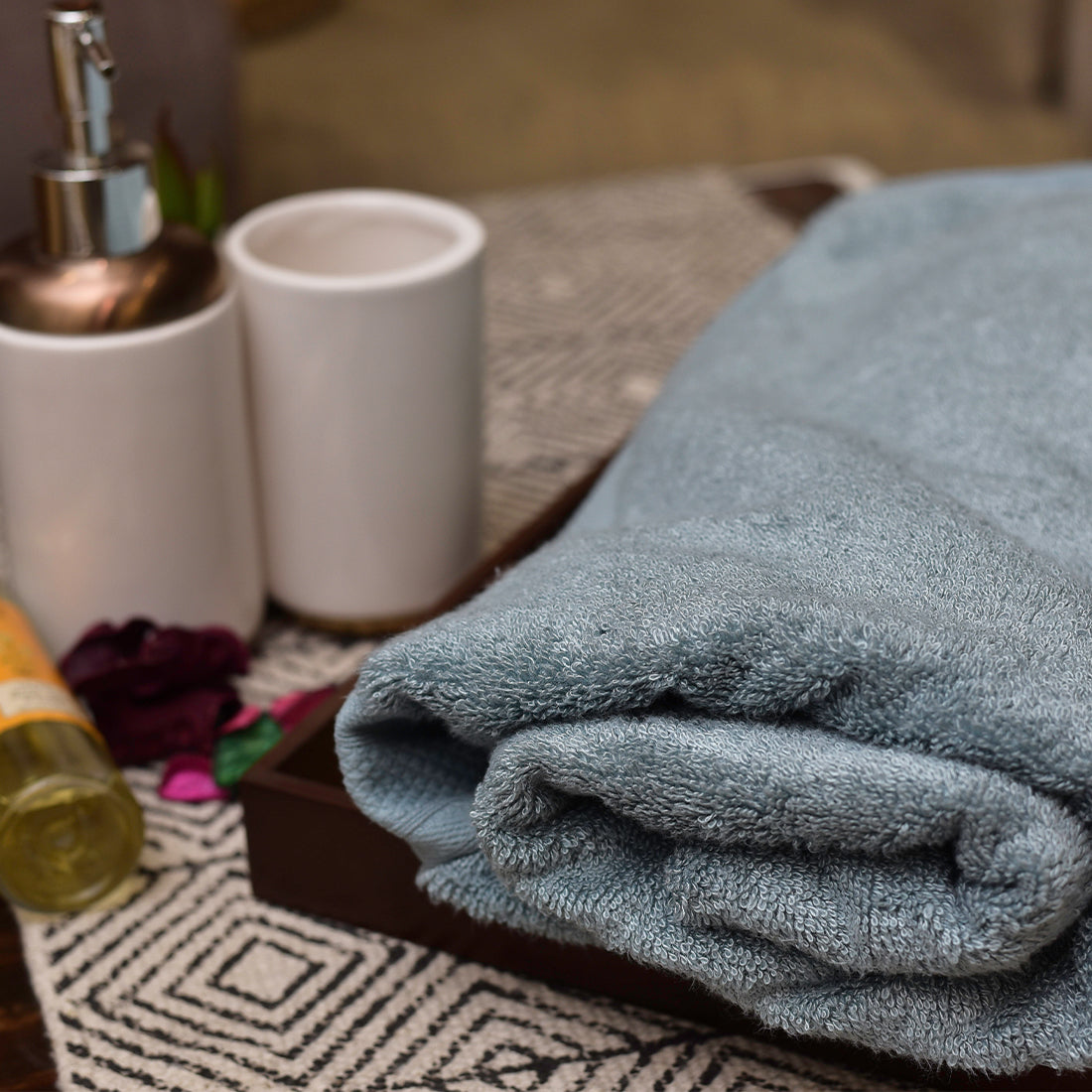 Furbo 100% Bamboo Bath Towel Ultra Absorbent, Soft Feel, Quick Drying & Antibacterial, 600 GSM, 138 cm x 75 cm (Cadet Blue)
